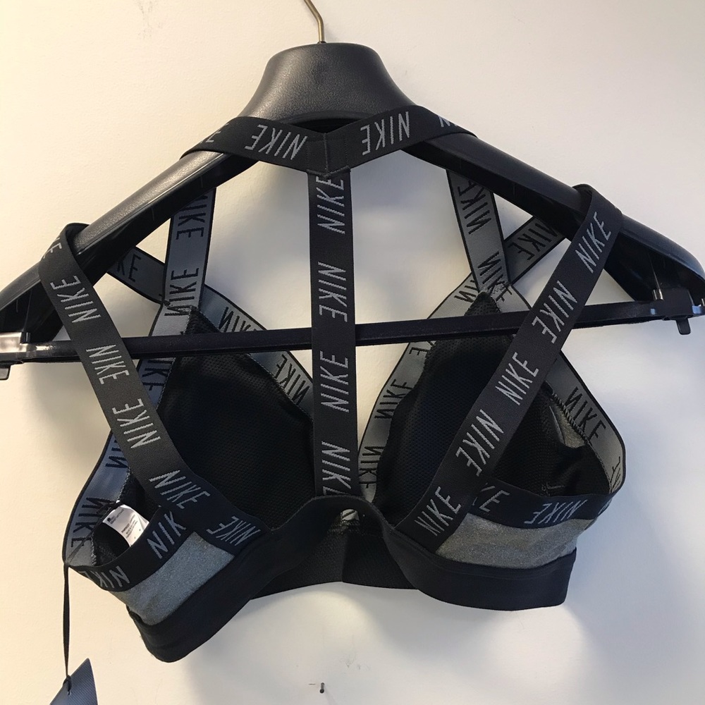 Nike Indy Bra - Picture 2 of 4